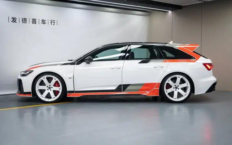 2025 Audi RS 6 Avant GT — миниатюра 3