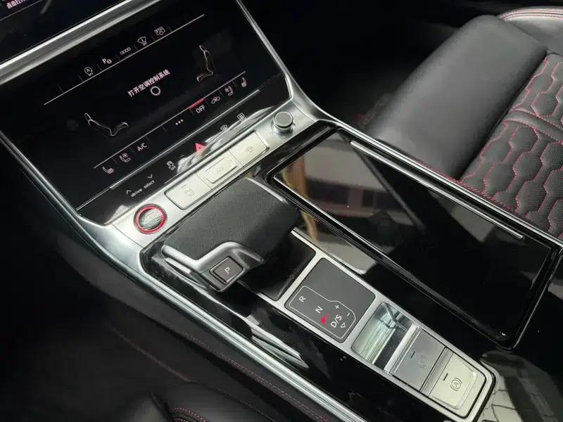 2022 Audi RS 6 RS 6 4.0T Avant — миниатюра 17