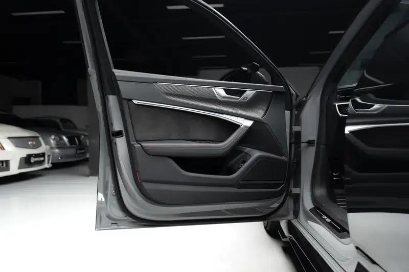 2021 Audi RS 6 RS 6 4.0T Avant — миниатюра 21
