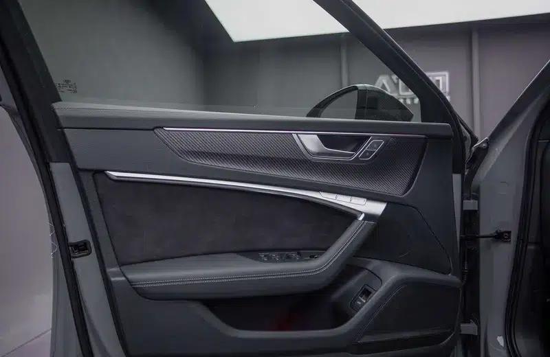 2021 Audi RS 6 RS 6 4.0T Avant — миниатюра 11