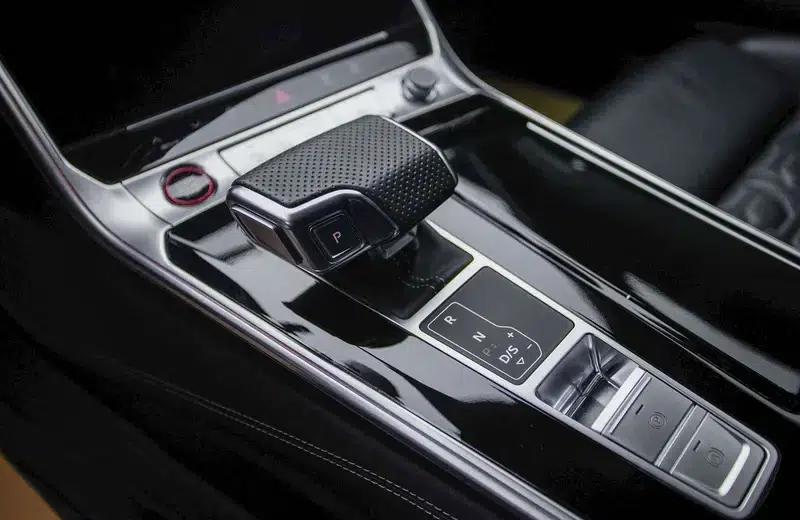 2021 Audi RS 6 RS 6 4.0T Avant — миниатюра 17