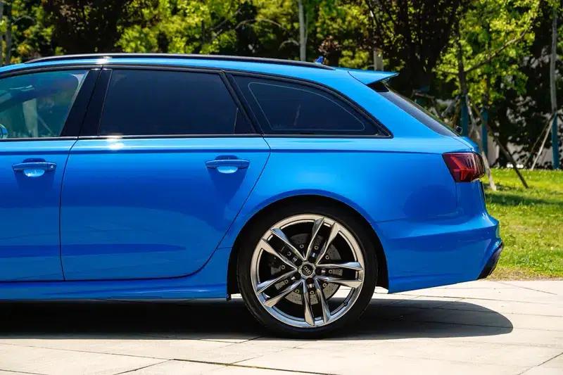 Audi RS 6 2018 4.0T Avant Limited Edition — миниатюра 20