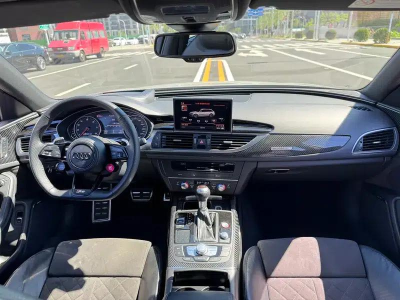 2016 Audi RS 6 4.0T Avant — миниатюра 15