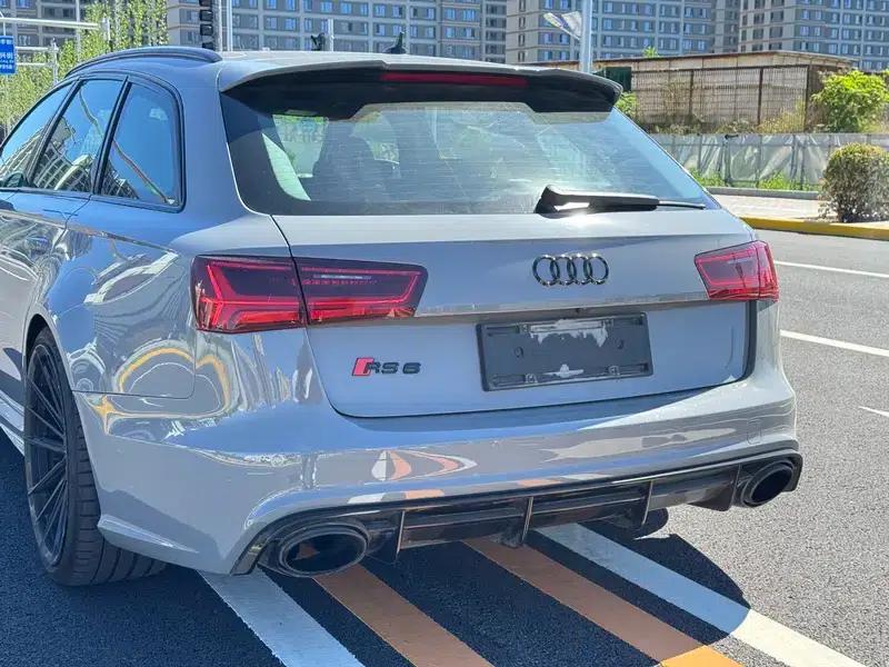 2016 Audi RS 6 4.0T Avant — миниатюра 7