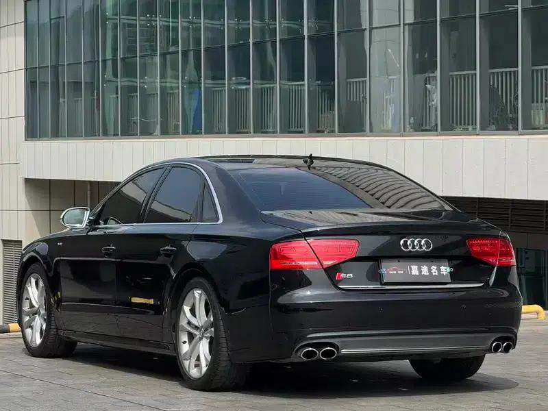 2013 Audi S8 4.0TFSI quattro — миниатюра 3