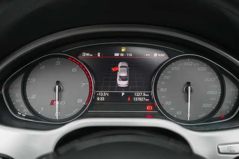 2013 Audi S8 4.0TFSI quattro — миниатюра 14