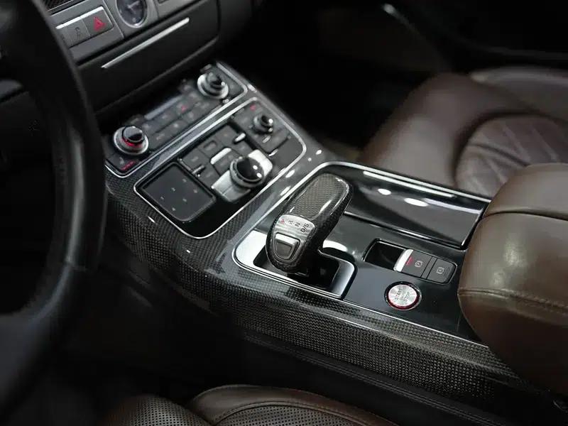 2013 Audi S8 4.0TFSI quattro — миниатюра 13
