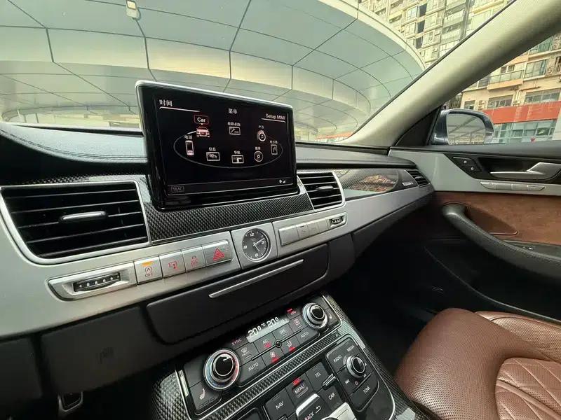 2013 Audi S8 4.0TFSI quattro — миниатюра 15