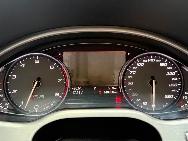 2013 Audi S8 4.0TFSI quattro — миниатюра 19