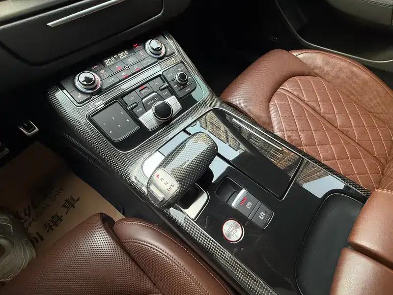 2013 Audi S8 4.0TFSI quattro — миниатюра 21