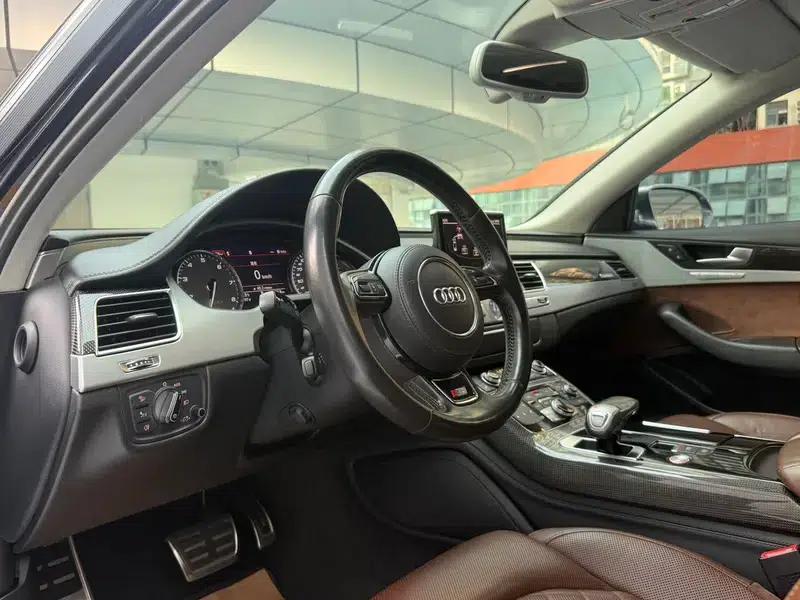 2013 Audi S8 4.0TFSI quattro — миниатюра 24