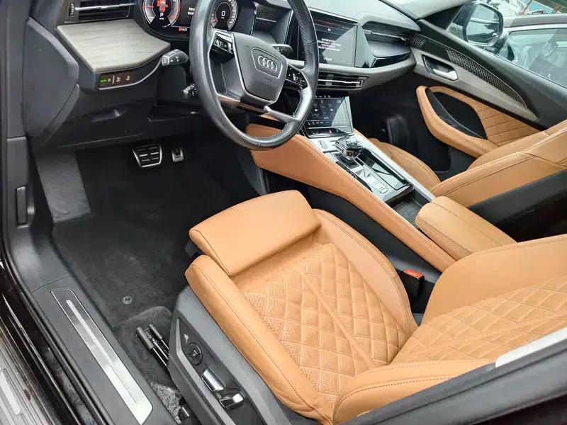 Audi Q6 2024 45TFSI quattro Qiyun Edition Yulin Package 6-seater — миниатюра 7