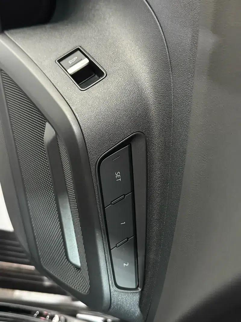Audi Q6 2023 45TFSI quattro Qiyun Light Flying Rider Package — миниатюра 25