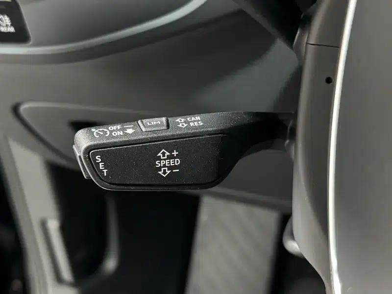 Audi Q6 2023 45TFSI quattro Qiyun Light Flying Rider Package — миниатюра 32