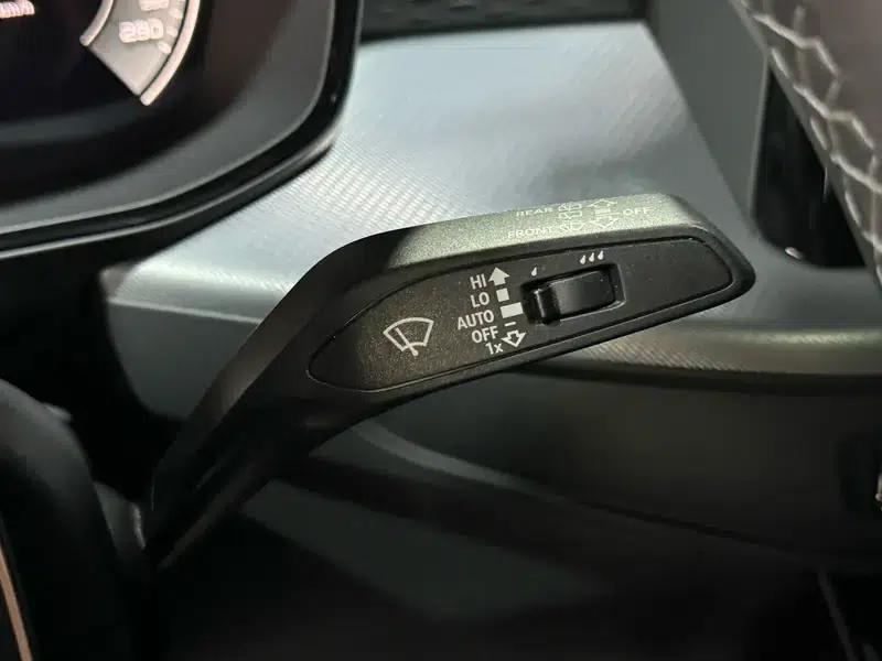 Audi Q6 2023 45TFSI quattro Qiyun Light Flying Rider Package — миниатюра 35