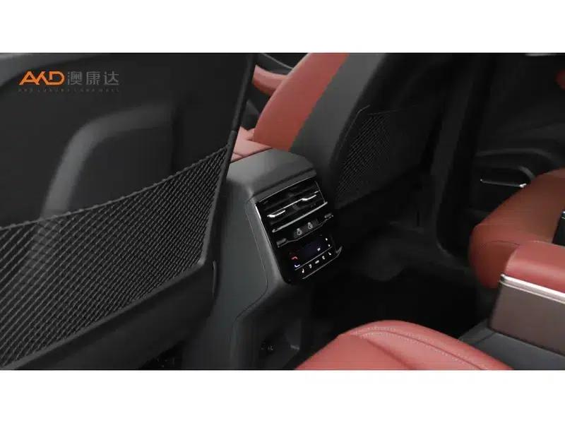 Audi Q6 2023 45TFSI quattro Black Knight Edition Light Flying Rider Package — миниатюра 5