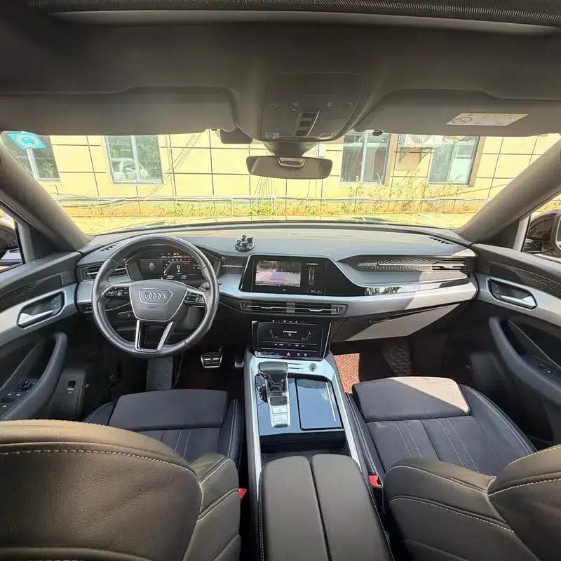 Audi Q6 2023 40TFSI quattro Cloud View Edition Feather Package — миниатюра 7