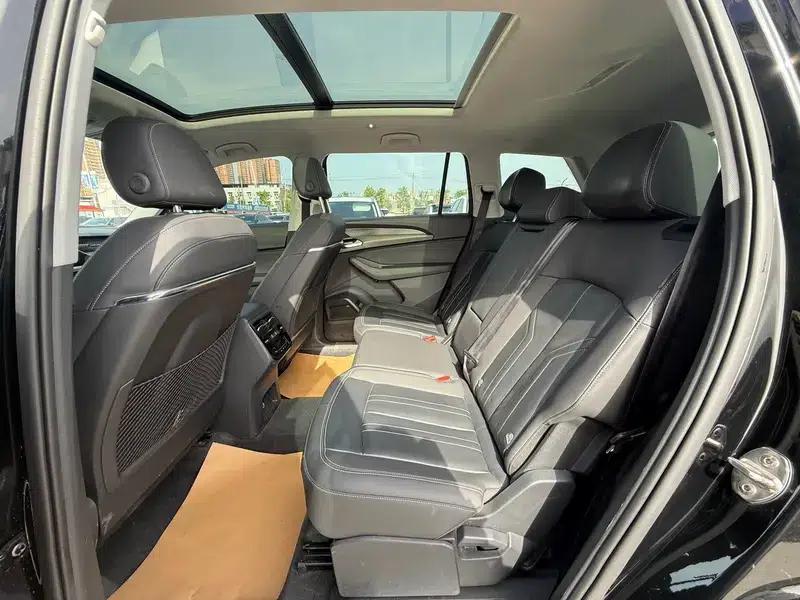 Audi Q6 2024 40TFSI quattro Cloud View Edition, Feathered Forest Package, 7-seater — миниатюра 14