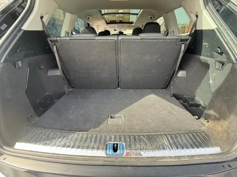 Audi Q6 2024 40TFSI quattro Cloud View Edition, Feathered Forest Package, 7-seater — миниатюра 16