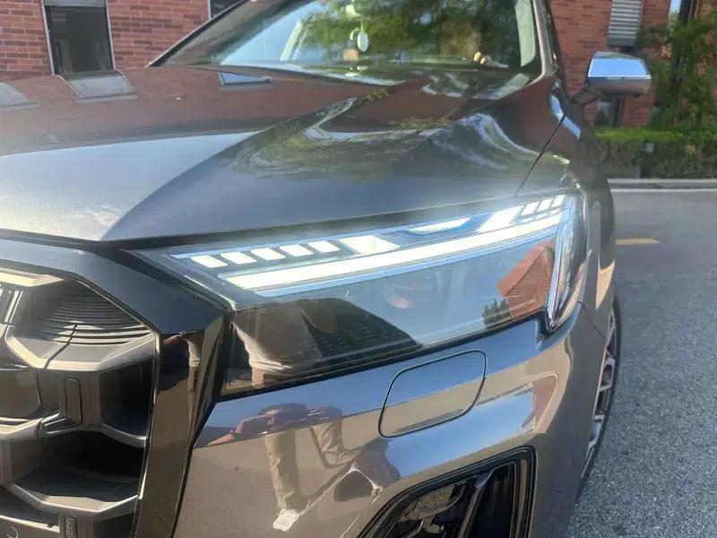 Audi SQ7 2024 4.0 TFSI — миниатюра 8