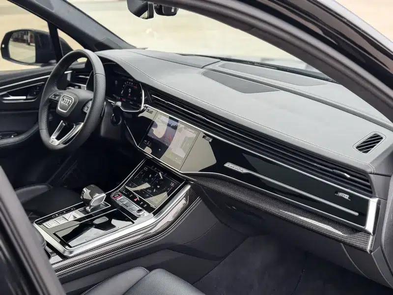 Audi SQ7 2024 4.0 TFSI Dark Knight Edition — миниатюра 11