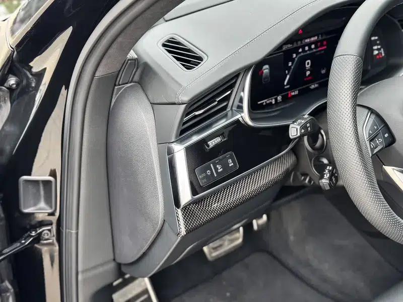 Audi SQ7 2024 4.0 TFSI Dark Knight Edition — миниатюра 13