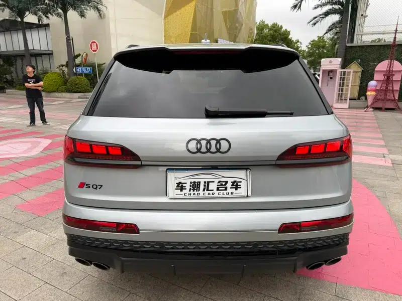 Audi SQ7 2024 4.0 TFSI Dark Knight Edition — миниатюра 6