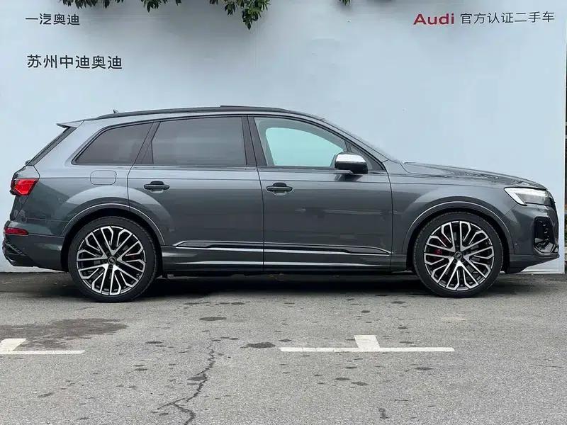 Audi SQ7 2024 4.0 TFSI — миниатюра 5