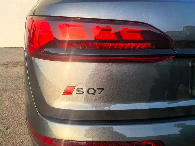 Audi SQ7 2024 4.0 TFSI — миниатюра 8
