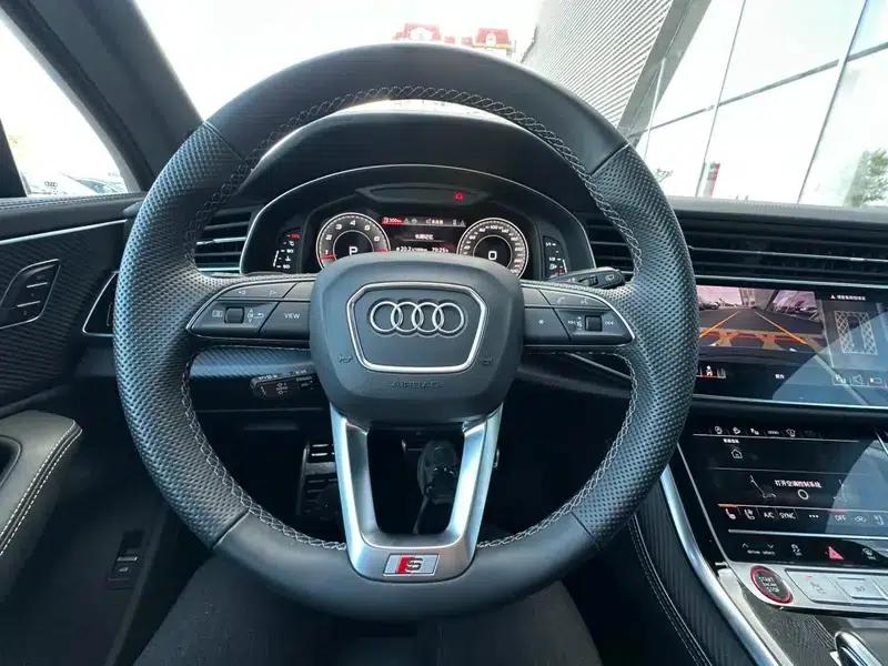 Audi SQ7 2024 4.0 TFSI — миниатюра 14