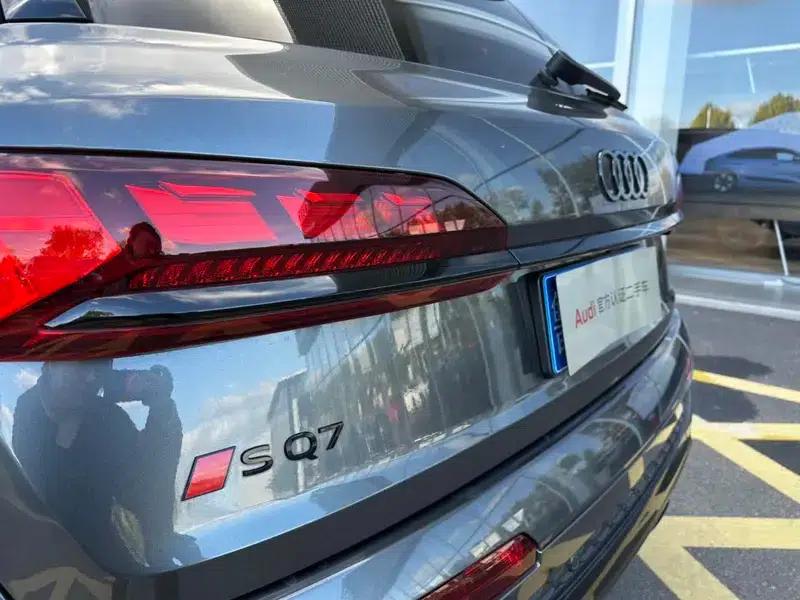 Audi SQ7 2024 4.0 TFSI — миниатюра 5