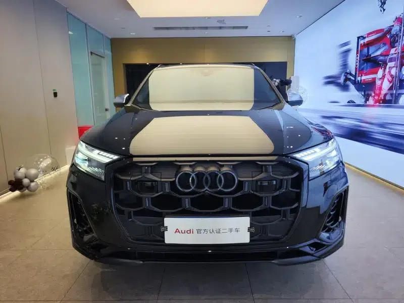 Audi SQ7 2024 4.0 TFSI — миниатюра 2