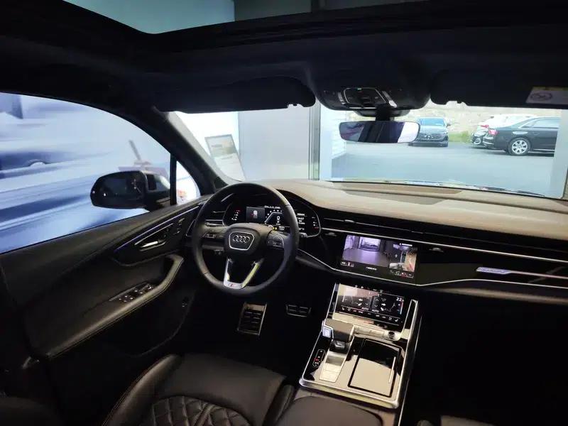 Audi SQ7 2024 4.0 TFSI — миниатюра 15