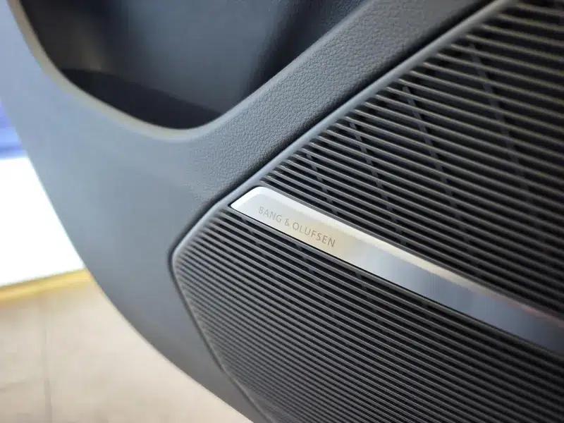 Audi SQ7 2024 4.0 TFSI — миниатюра 7