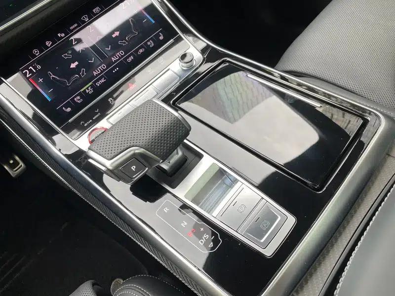 Audi SQ7 2024 4.0 TFSI — миниатюра 15