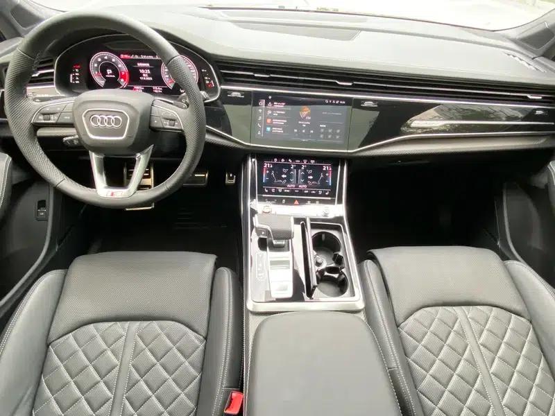 Audi SQ7 2024 4.0 TFSI — миниатюра 17