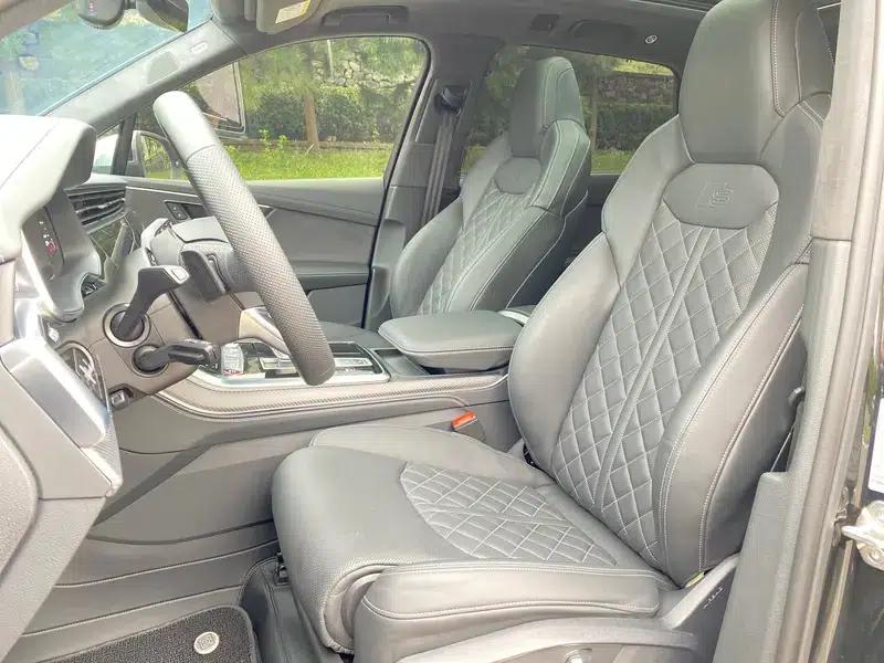 Audi SQ7 2024 4.0 TFSI — миниатюра 21