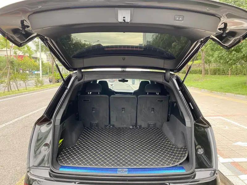 Audi SQ7 2024 4.0 TFSI — миниатюра 25