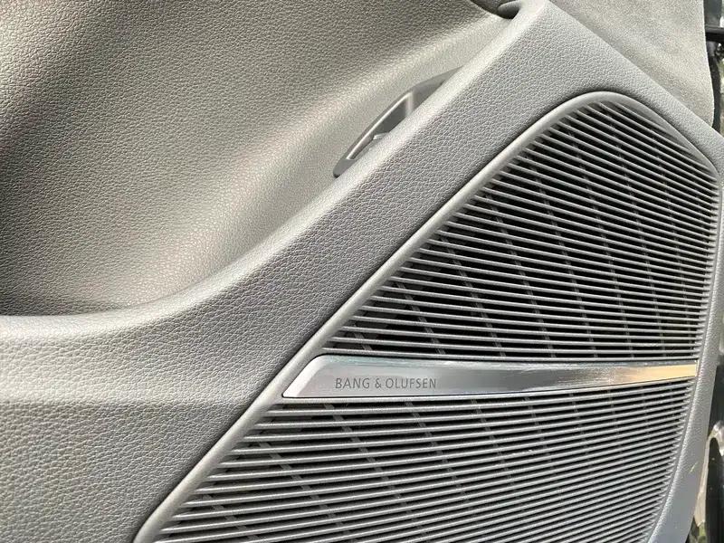 Audi SQ7 2024 4.0 TFSI — миниатюра 8