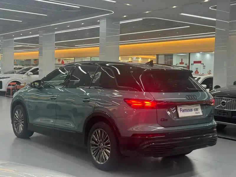 Audi Q5 e-tron 2023 Model 40 e-tron Shining Edition - Premium Outfit — миниатюра 4