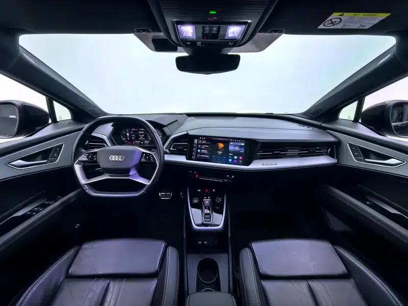 Audi Q5 e-tron 2023 Model 40 e-tron Shining Edition Mecha Set — миниатюра 14