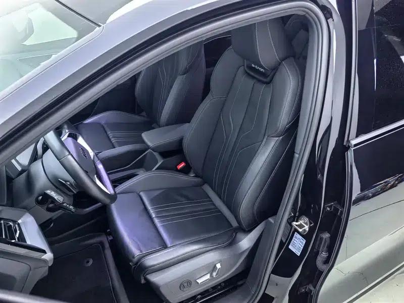 Audi Q5 e-tron 2023 Model 40 e-tron Shining Edition Mecha Set — миниатюра 20