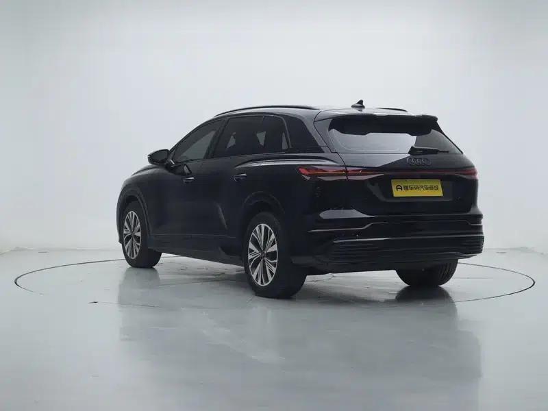 Audi Q5 e-tron 2023 Model 40 e-tron Shining Edition Mecha Set — миниатюра 5