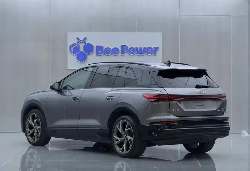 Audi Q5 e-tron 2022 Model 40 e-tron Starry Sky Edition Mech Suit Sun Chaser Edition — миниатюра 5