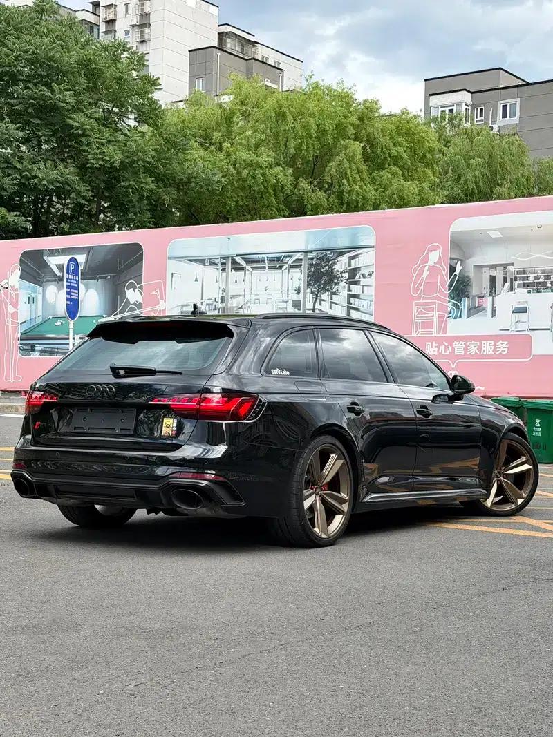 2022 Audi RS 4 RS4 2.9T Avant Dark Gold Edition — миниатюра 4