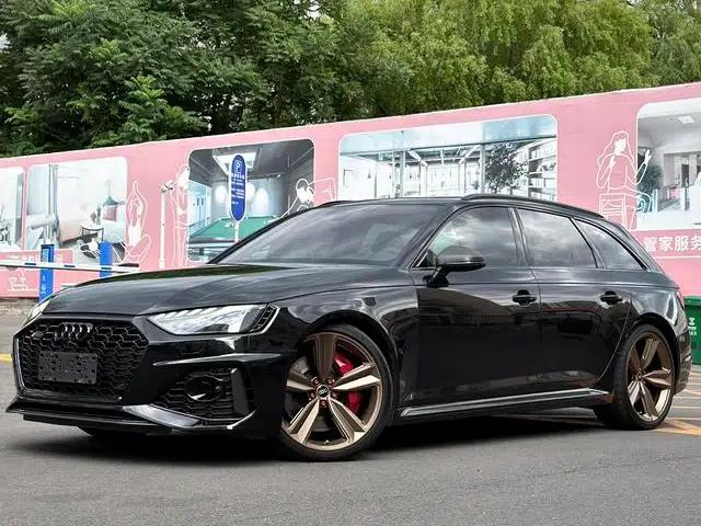 2022 Audi RS 4 RS4 2.9T Avant Dark Gold Edition