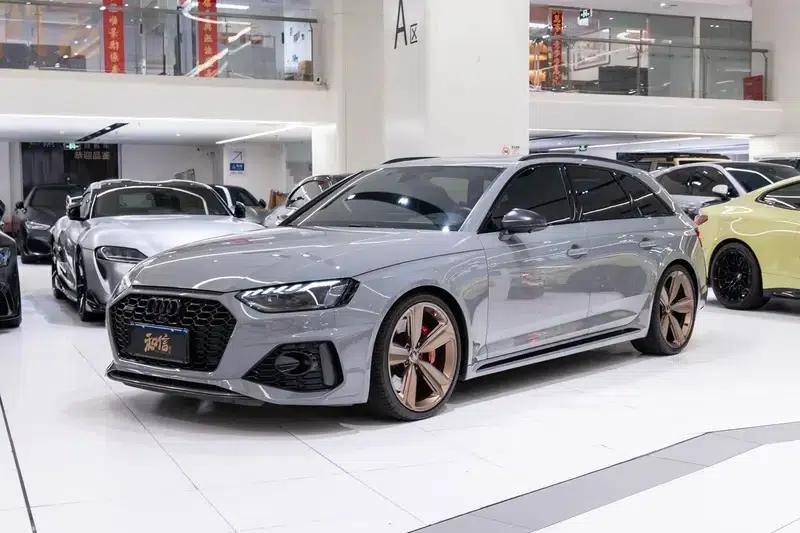 2022 Audi RS 4 RS4 2.9T Avant Dark Gold Edition — миниатюра 1
