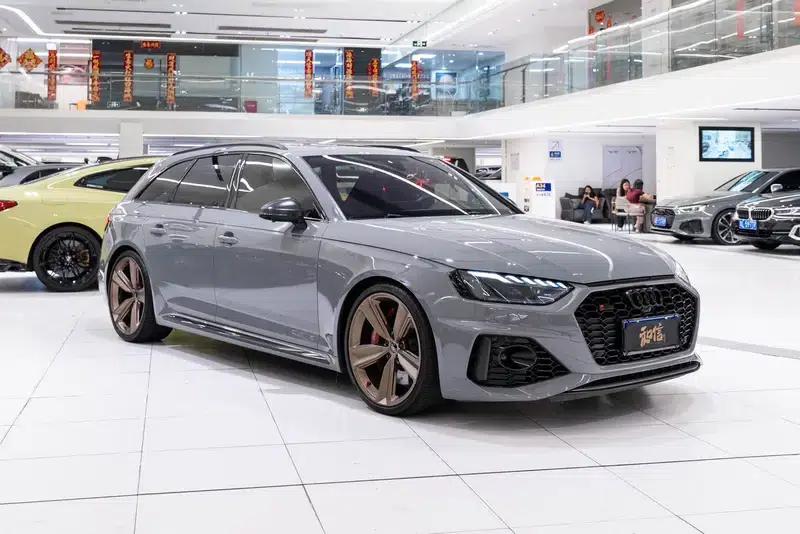 2022 Audi RS 4 RS4 2.9T Avant Dark Gold Edition — миниатюра 3