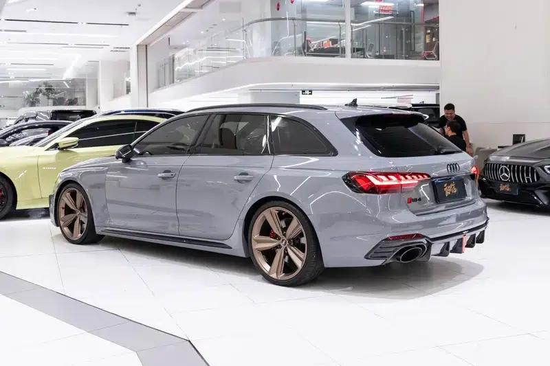 2022 Audi RS 4 RS4 2.9T Avant Dark Gold Edition — миниатюра 4