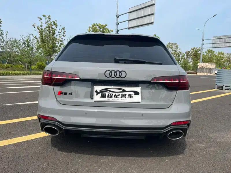 2022 Audi RS 4 RS4 2.9T Avant Dark Gold Edition — миниатюра 5